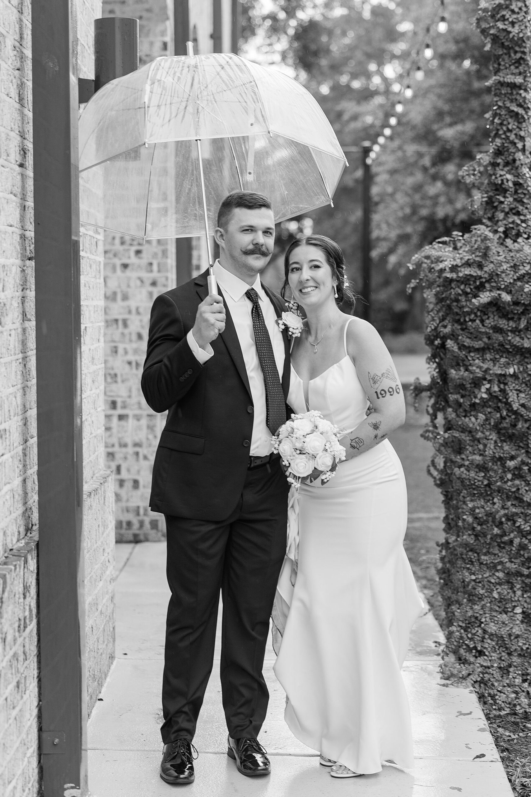 rainy wedding day pictures 
