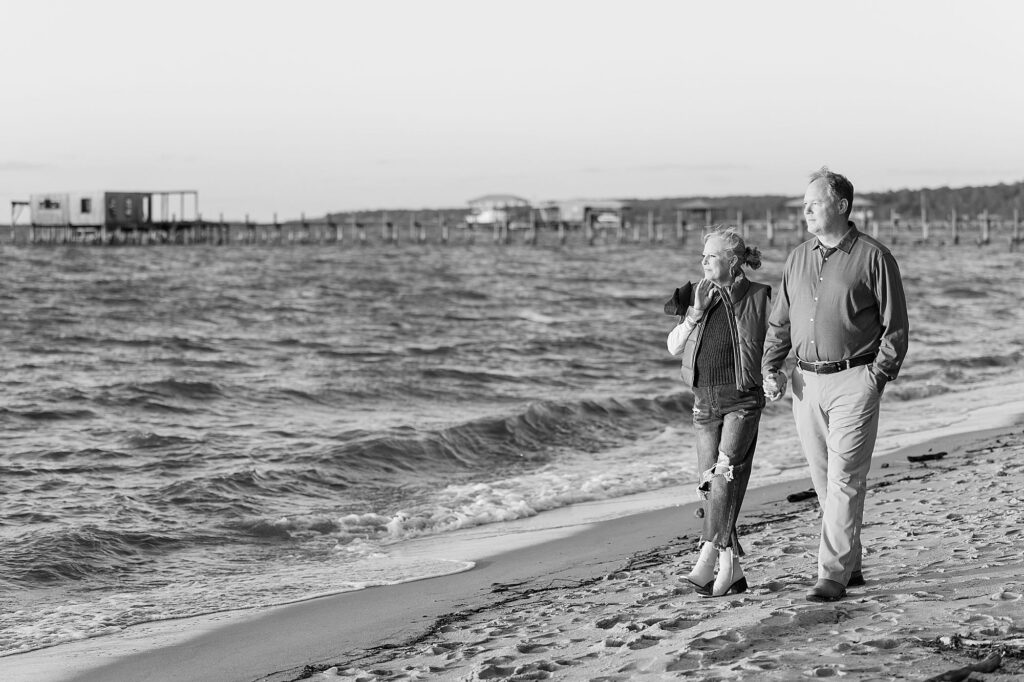 Engagement session by the bay 