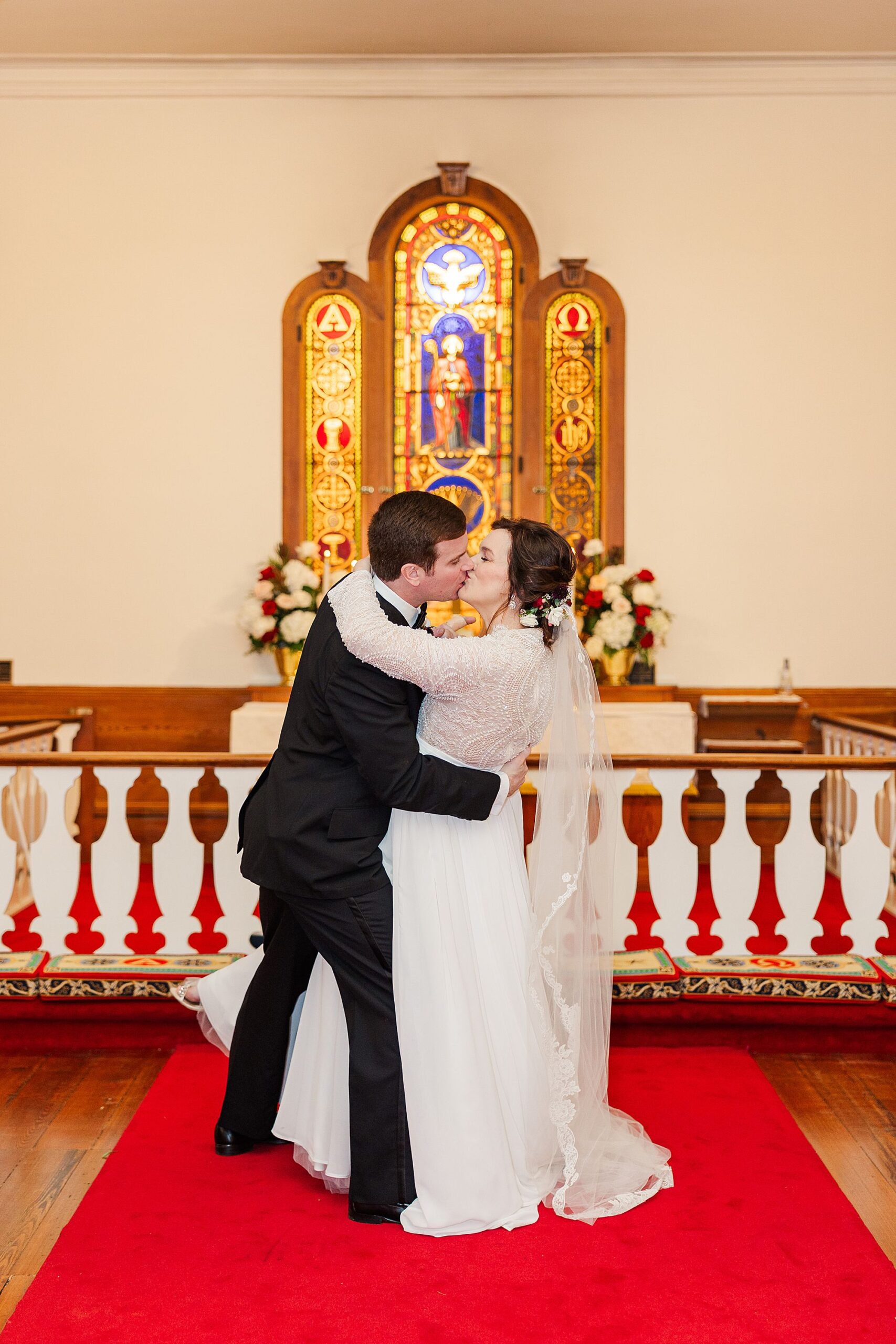 wedding ceremony kiss