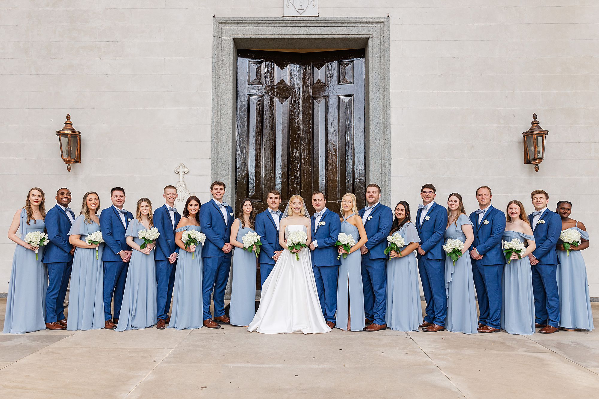 blue wedding party color theme 