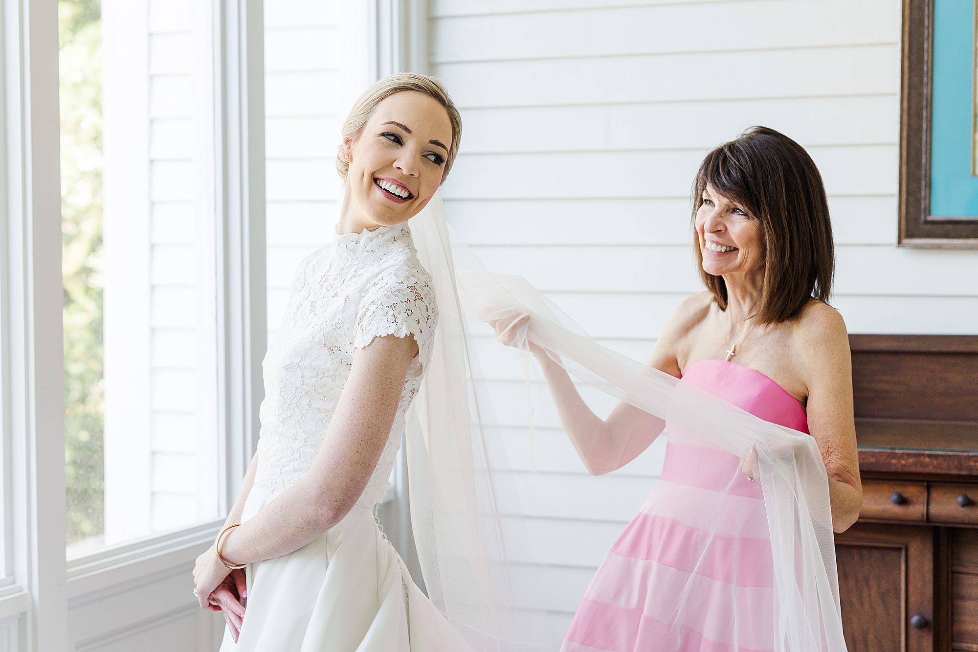 Mother of the bride and daughter 